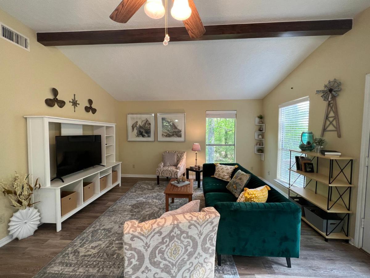 2 Bdrm Treehouse Hideout- Lake Conroe With Boat Ramp Montgomery Bagian luar foto