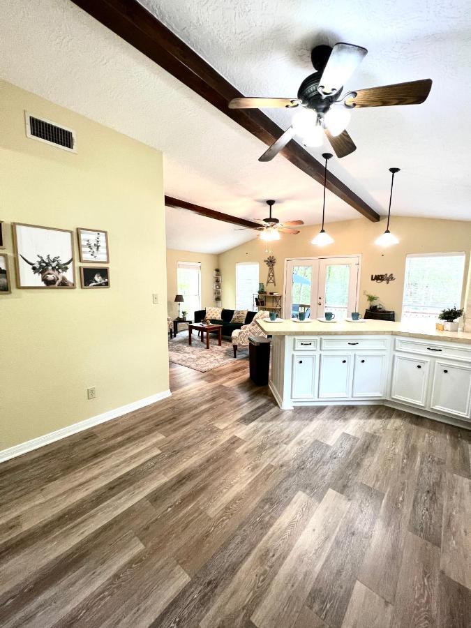 2 Bdrm Treehouse Hideout- Lake Conroe With Boat Ramp Montgomery Bagian luar foto