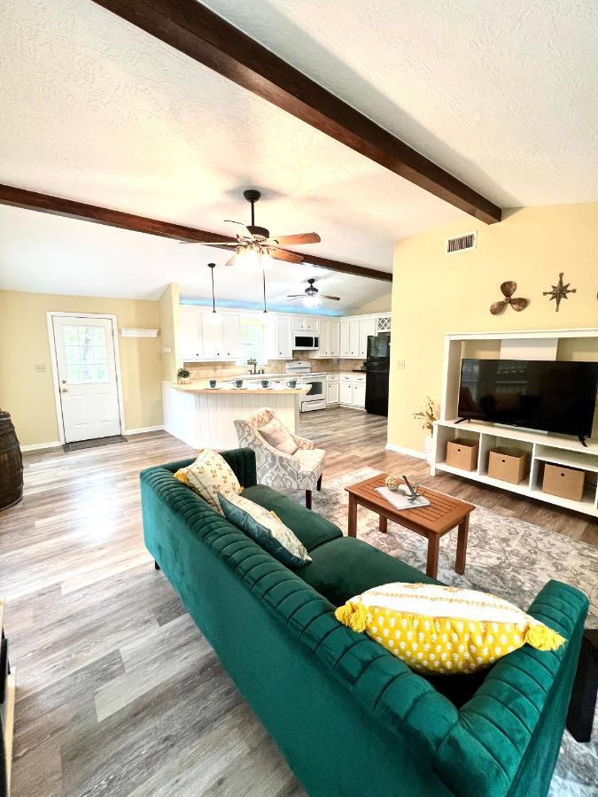 2 Bdrm Treehouse Hideout- Lake Conroe With Boat Ramp Montgomery Bagian luar foto